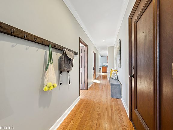 2nd image of 4200 N Sawyer Ave APT 1S