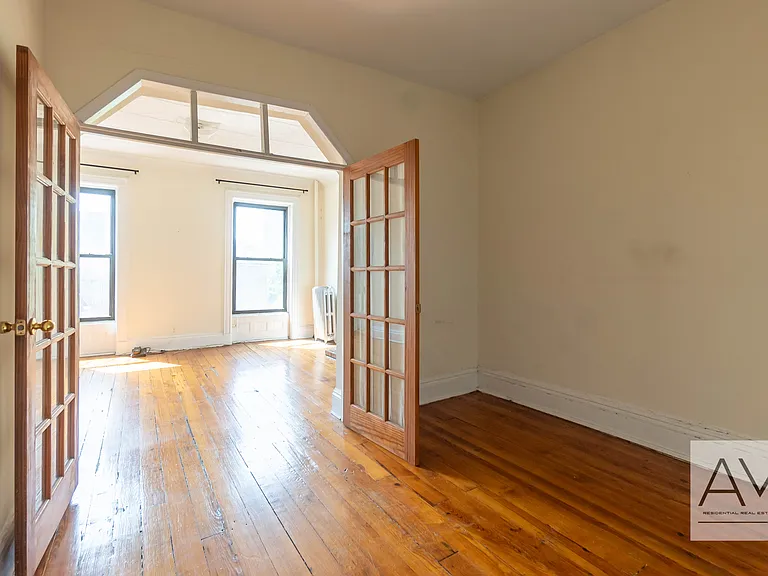 71 Underhill Ave #3A — Photo 1
