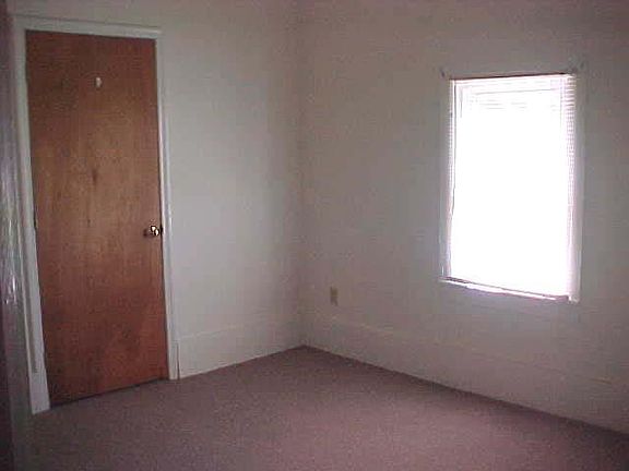 4th image of 111 W 29th St