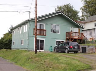 714 A St, Myrtle Point, OR 97458