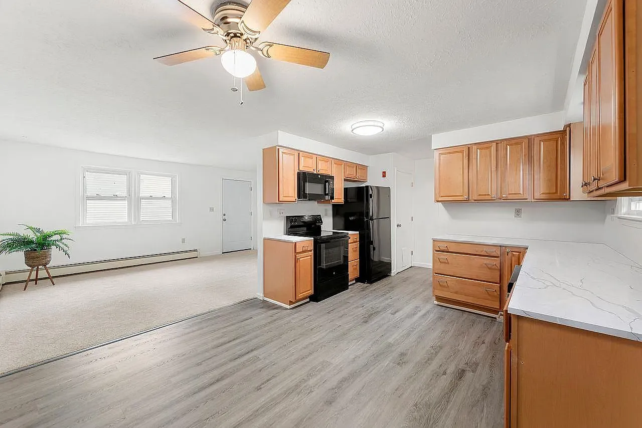 2 bed, 1200 sqft, $2,500 — Photo 4