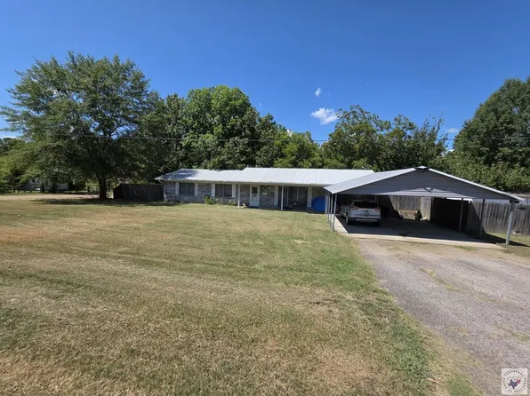 315 Lone Star Ln, Hooks, TX 75561
