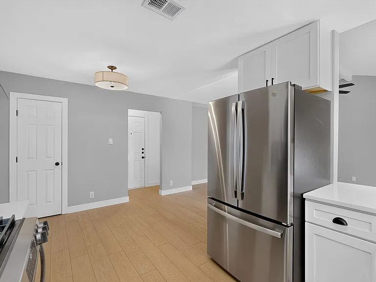 2606 Hilldale Blvd — Photo 20