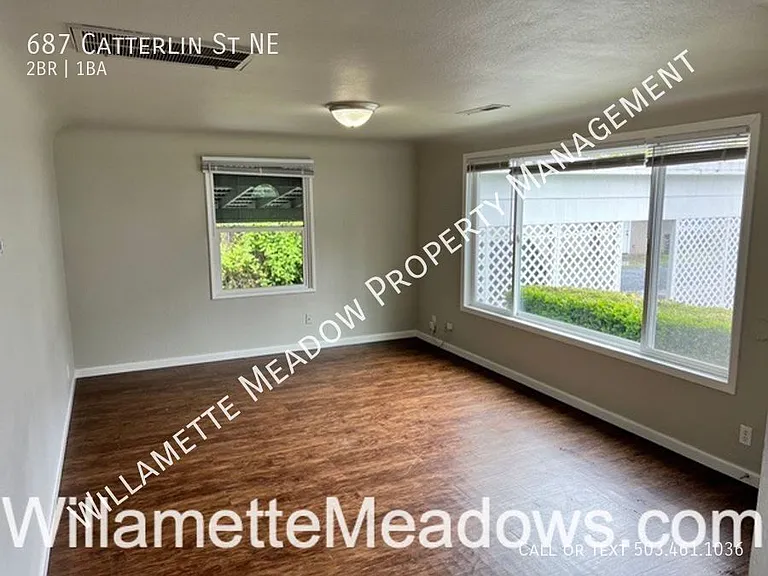 687 Catterlin Ave NE — Photo 6