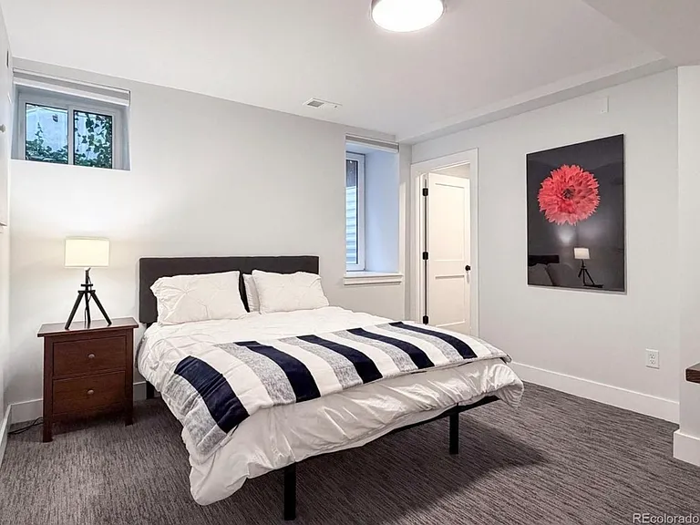 736 York St #1 — Photo 4