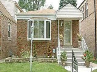 8110 S Artesian Ave, Chicago, IL