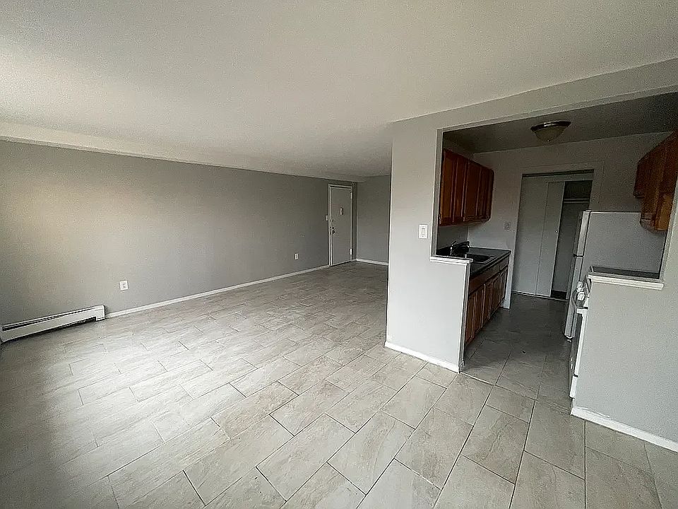 1st image of 5815 Snyder Ave #3F