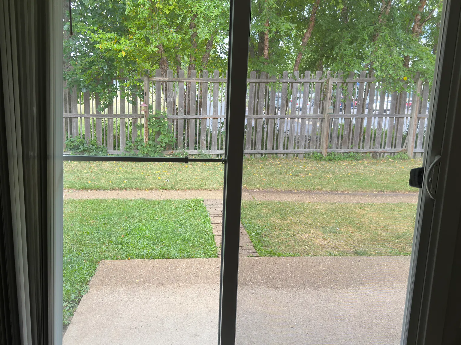 2 bed, 900 sqft, $1,375 — Photo 2