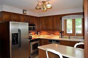 3rd image of 2376 Jenkinson Dr