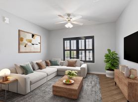 Avery Village Apartments & Townhomes