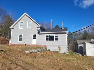 33 Memorial St, Lisbon, ME 04250