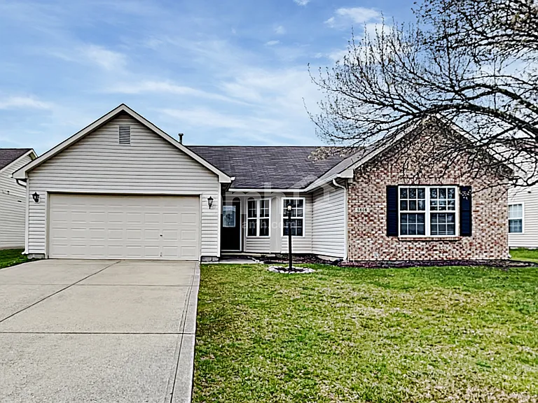 5606 Wood Hollow Dr — Photo 1