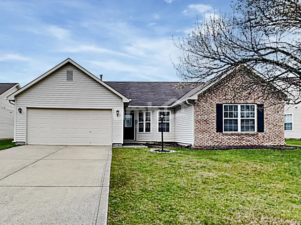 5606 Wood Hollow Dr, Indianapolis, IN 46239