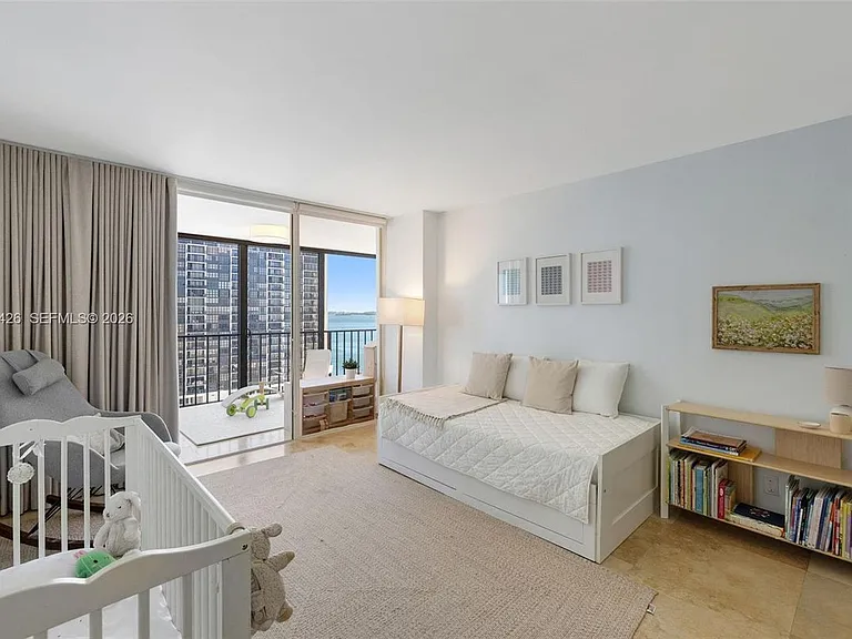 1915 Brickell Ave #1407 — Photo 9