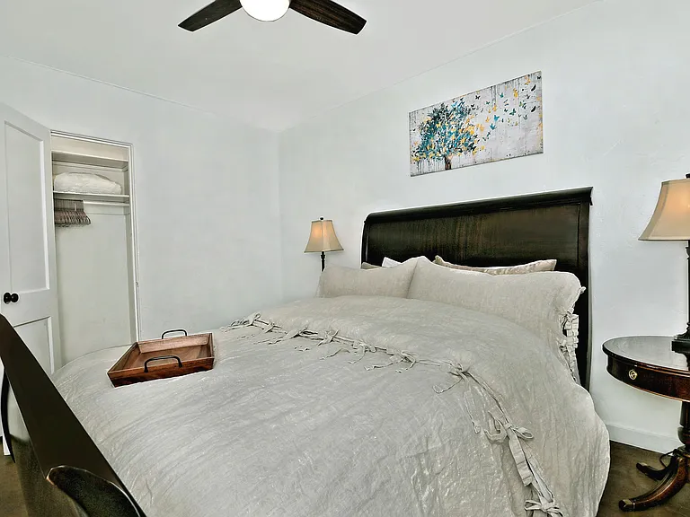 1919 W Earll Dr #2 — Photo 19