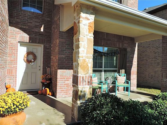 3rd image of 9616 Mulligan Dr