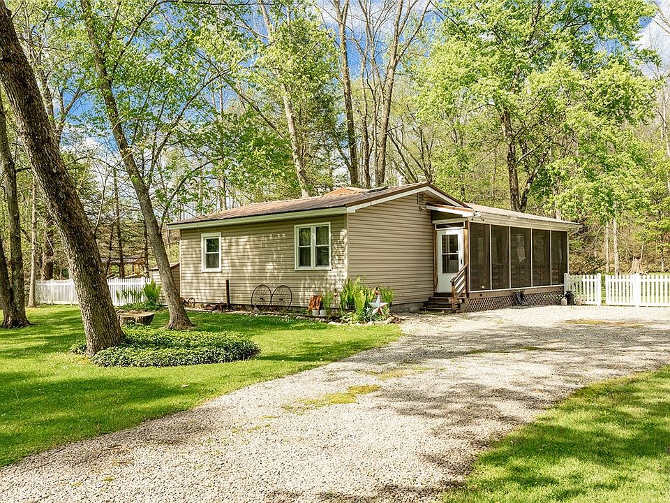 1st image of 2771 River Dr