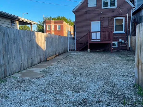 906 W 71st St, Chicago, IL 60621