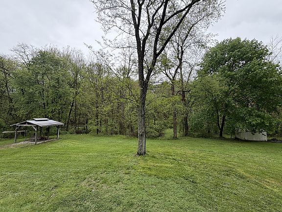 5th image of 220 Lovers Ln NW #3