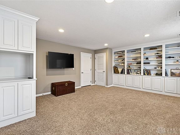 4th image of 9562 Union Park