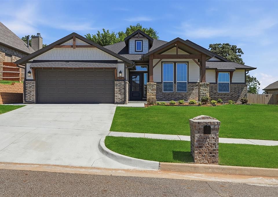1st image of 13195 Red Oak Dr
