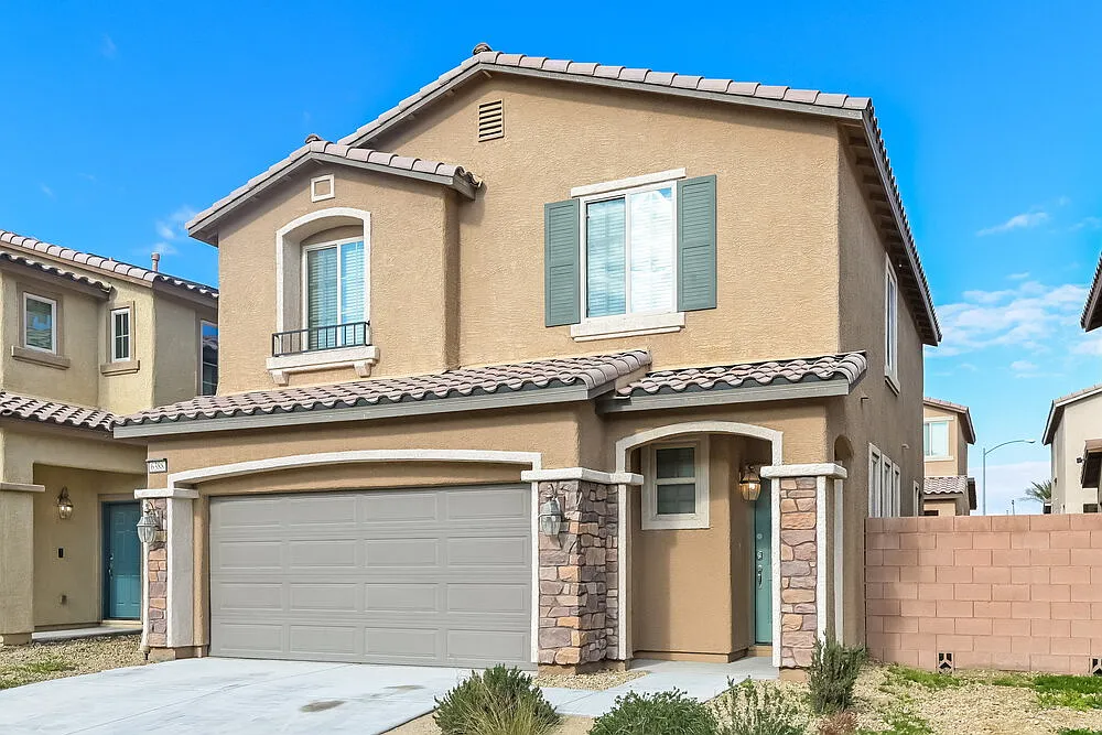 3 bed, 2.5 bath, 1690 sqft, $2,120 — Photo 4