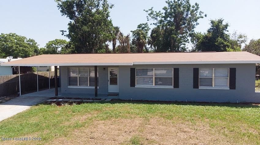1st image of 1745 Golfview Dr