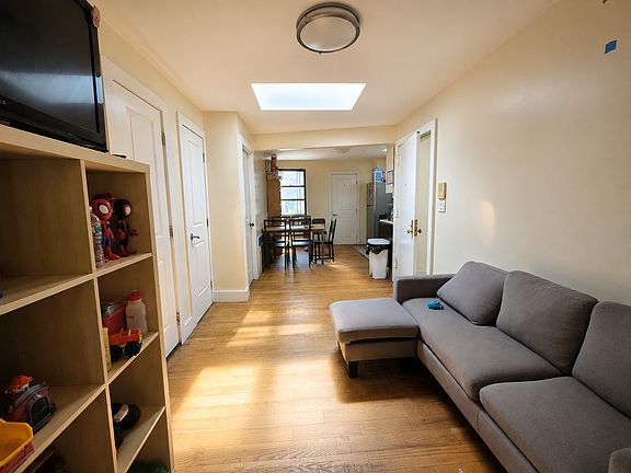 4th image of 1116 Bushwick Ave #3L