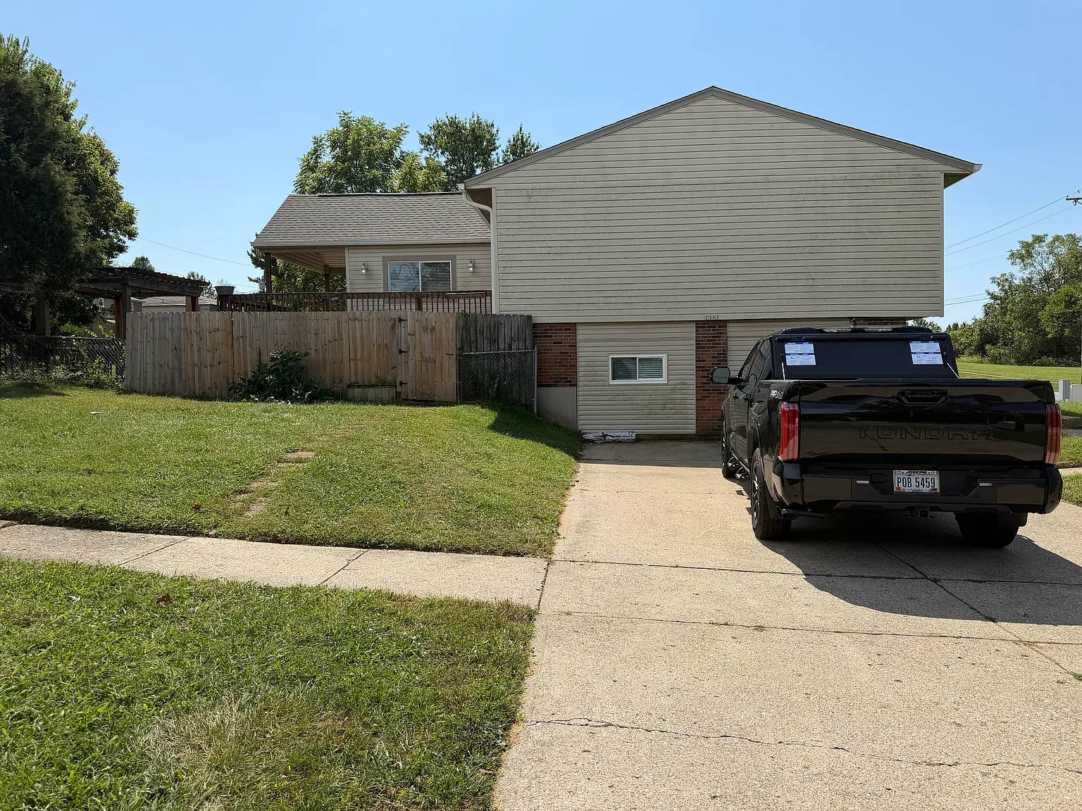 3 bed, 2160 sqft, $2,500 — Photo 1