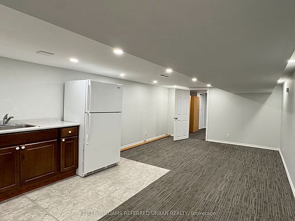 4th image of 157 Harding Blvd #Basement