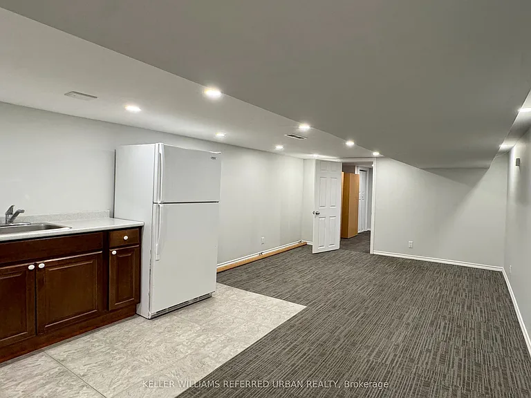 157 Harding Blvd #BASEMENT — Photo 4