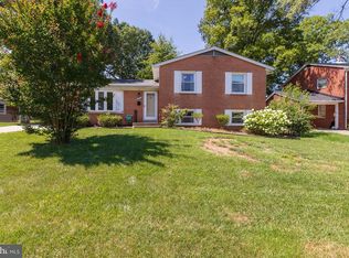 6922 100th Ave, Lanham, MD 20706