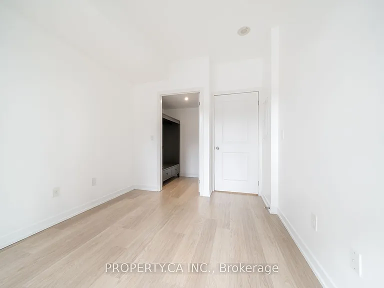 105 George St #303 — Photo 24