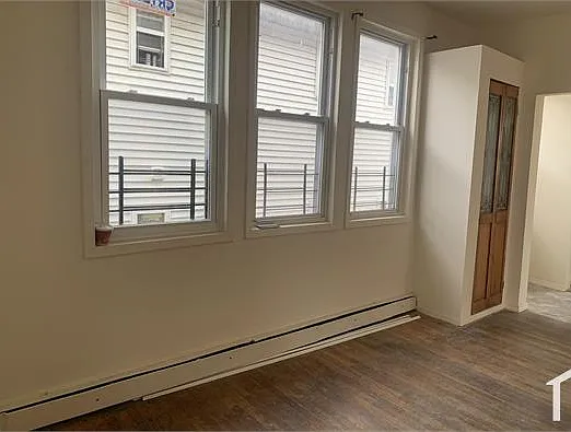 3 bed, $3,695 — Photo 2