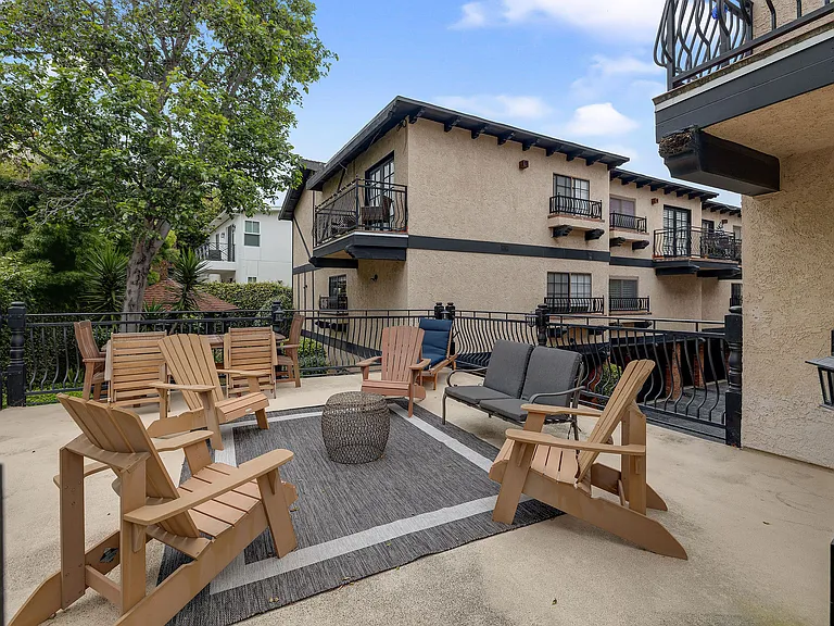 227 S Irena Ave #5 — Photo 49