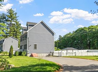 1016 Whipple Rd, Tewksbury, MA 01876