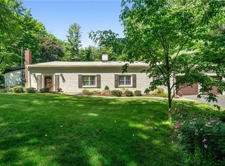 379 Crow Hill Rd, Mount Kisco, NY 10549