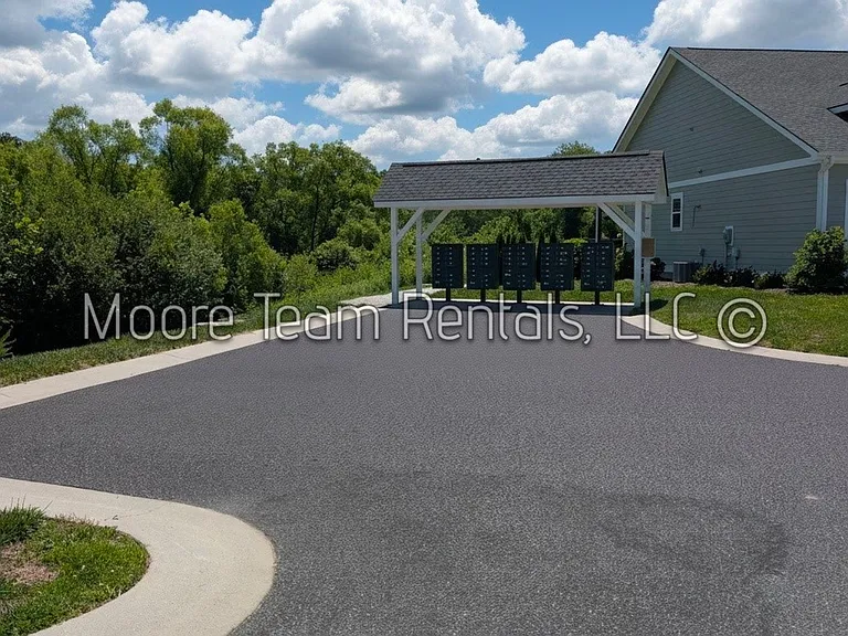233 Leyland Cir — Photo 7