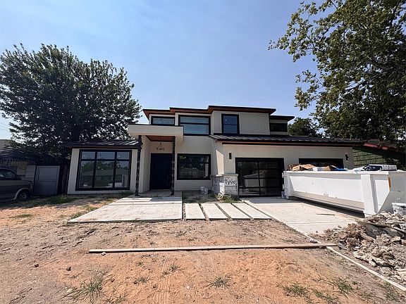 2nd image of 8005 Ridgeview Dr