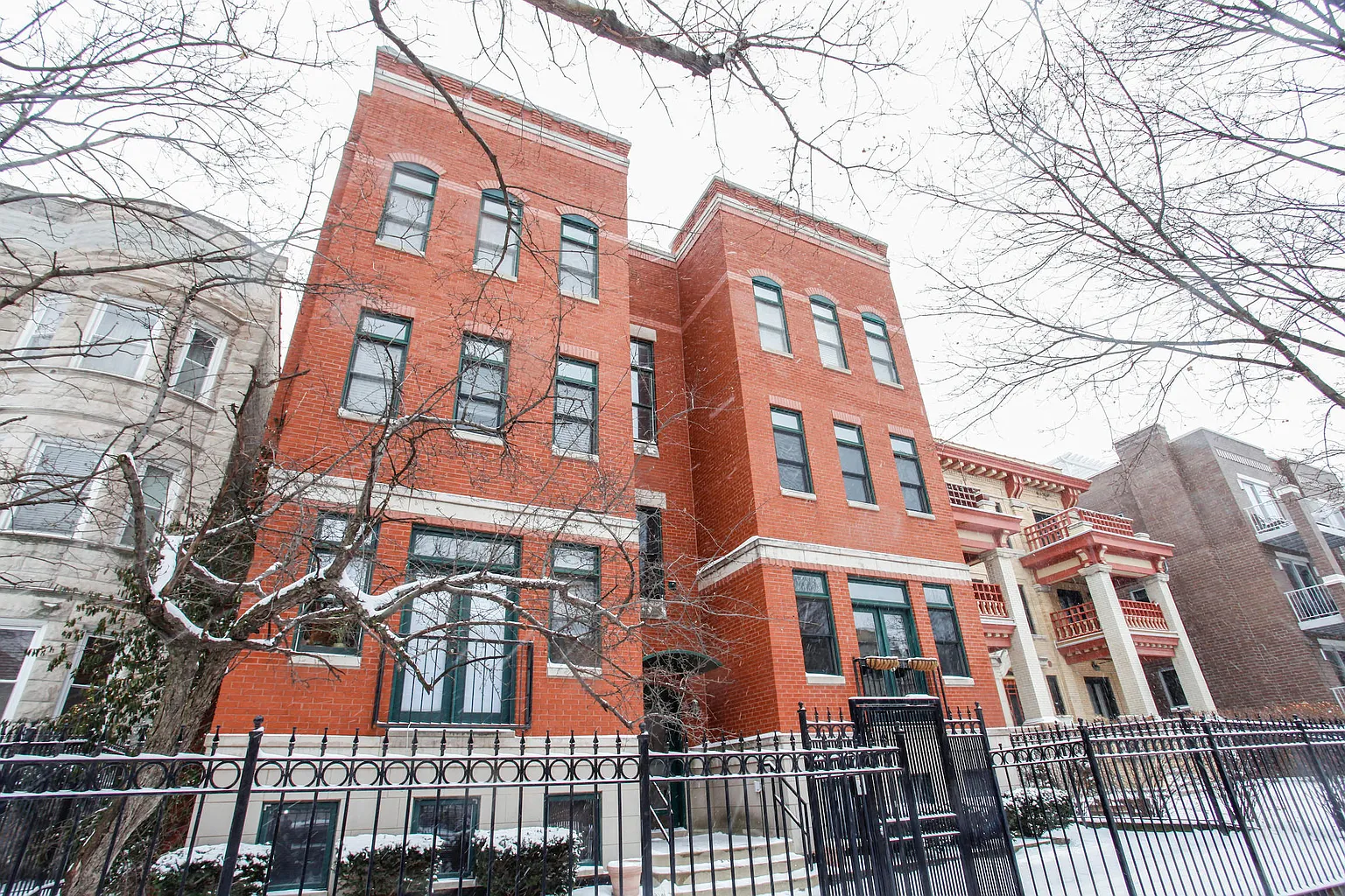 4315 N Kenmore Ave APT 3N photo 1