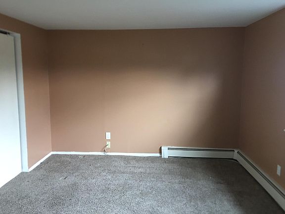 4th image of 1050 N Indiana Ave