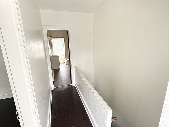 2nd image of 665 E Philadelphia St #3