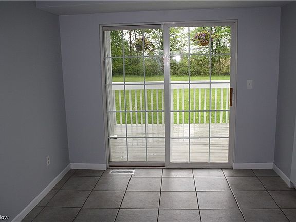 4th image of 9937 Delray Dr #2