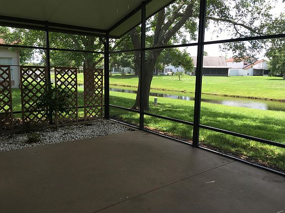 3rd image of 5782 Parkview Lake Dr