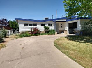 10523 Princess Jeanne Ave NE, Albuquerque, NM 87112