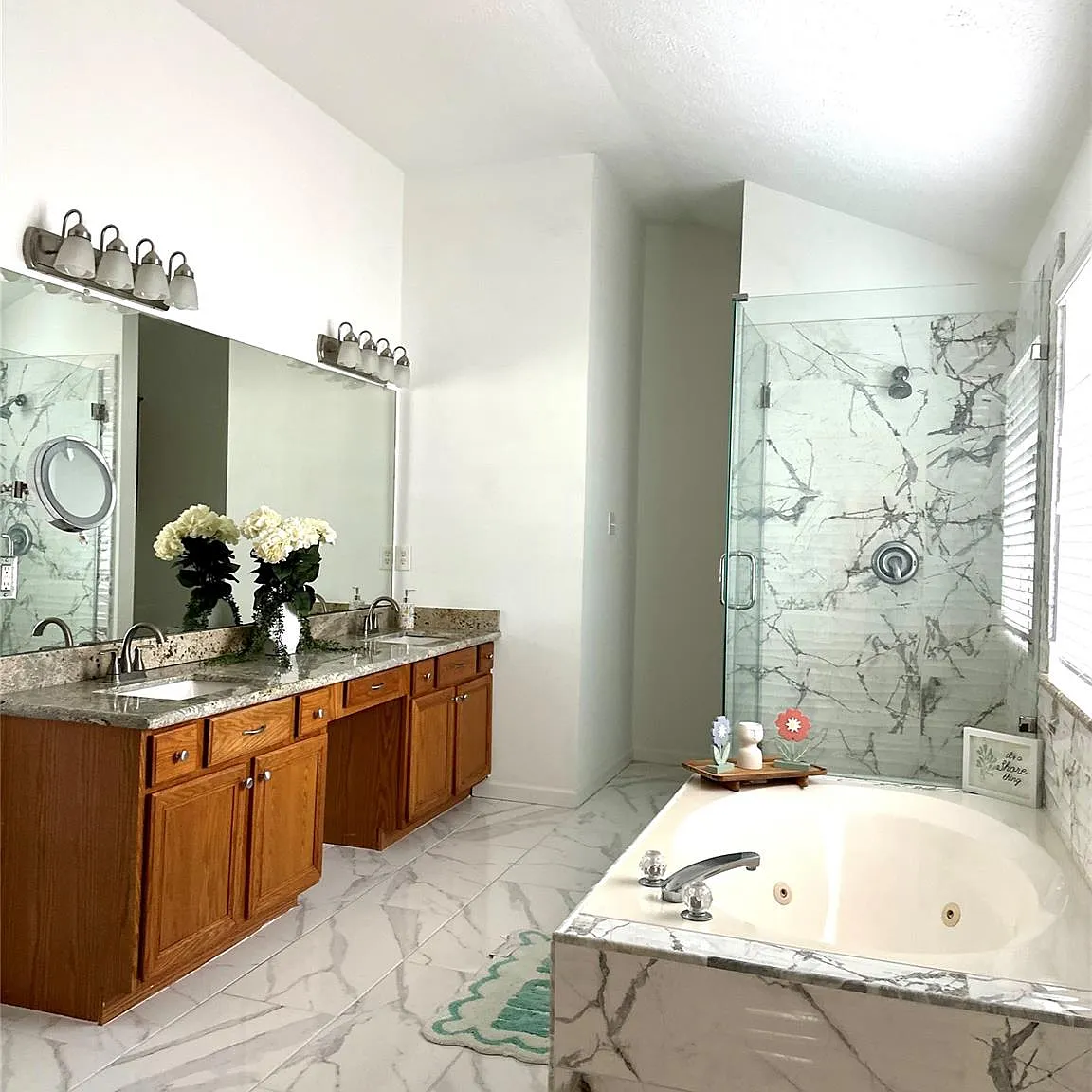 4 bed, 3.5 bath, 3672 sqft, $3,700 — Photo 3
