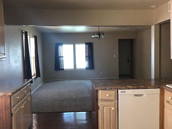 2nd image of 2220 S Taylor St APT B