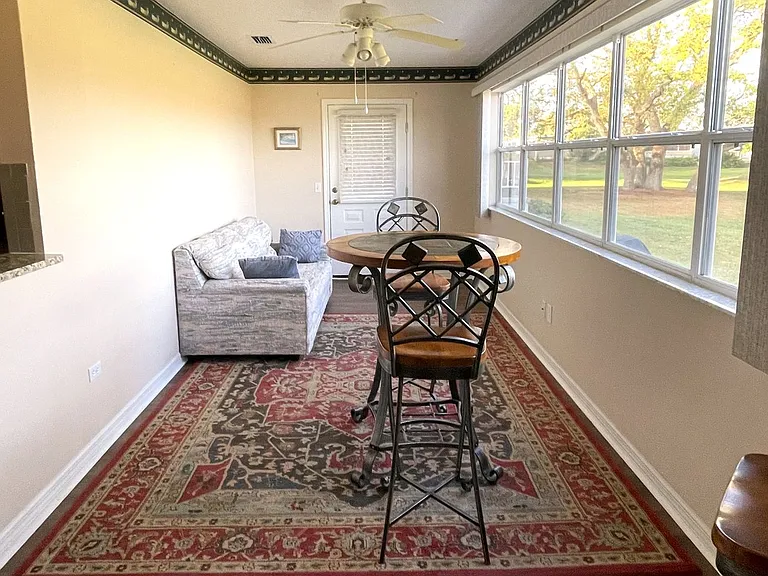 1212 Palmetto Dr — Photo 12