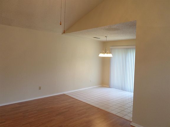3rd image of 3802 Brookhill Dr