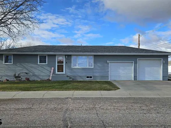 1525 Meadowlark Blvd, Gering, NE 69341